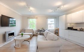 Cosy 2 Bed In Kensington Olympia