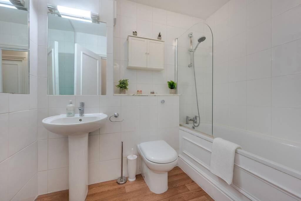 Cosy 2 Bed In Kensington Olympia Apartment London Exterior photo